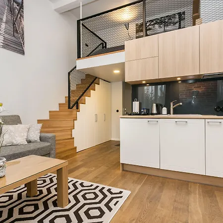 Angleterre * تالين