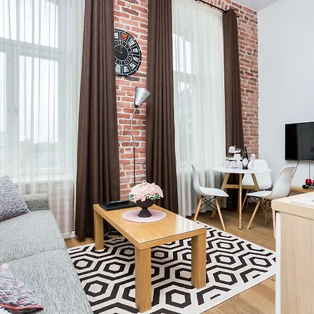 Angleterre * تالين