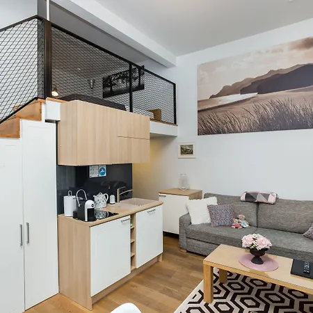 安格特瑞公寓式酒店 塔林